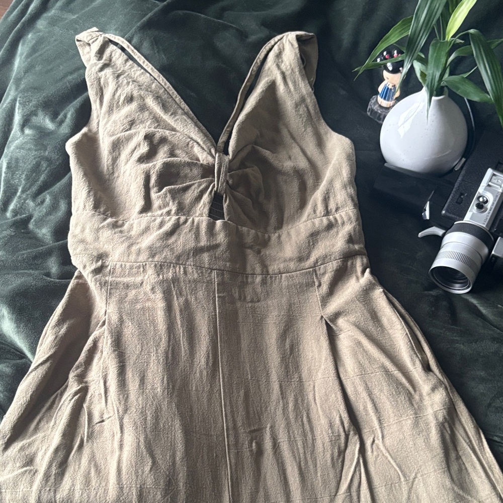 Boho Sleeveless Olive-Taupe jumpsuit 🫒😎 size M